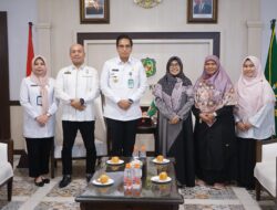 Banyak Memberdayakan Pelaku UMKM, Rico Waas Menyambut Baik Koperasi Wanita Usaha Indonesia