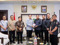 Audiensi ke Balai Kota, Rico Waas Akan Fasilitasi Kantor Untuk Bawaslu Medan