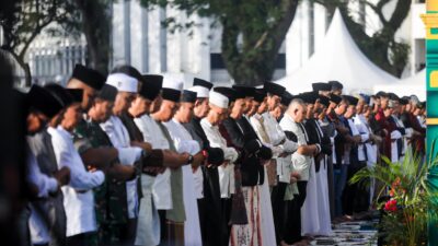 Menyatu dalam Takbir dan Kurban: Bobby Nasution Salat Iduladha Bersama Ribuan Warga Deliserdang