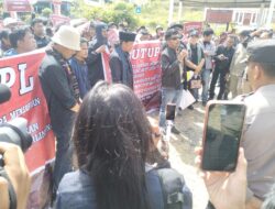 TPL Dianggap Picu Konflik, Ratusan Warga Samosir Geruduk Kantor DPRD