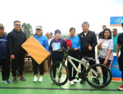 ASN Taput Senam Pagi Promosikan Wisata Salib Kasih