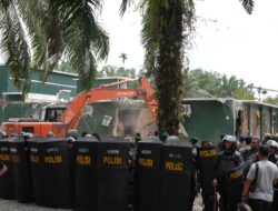 Tim gabungan Polda Sumut, Kodam I/BB dan Pemprov Sumut Rubuhkan THM Marcopolo