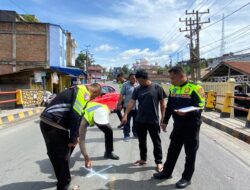 Sepeda Motor Hantam Truk Tronton, Satu Tewas Dua Luka di Siborongborong