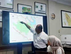 Pemkab Humbang Hasundutan Bahas Usulan Pembangunan Jalan Batu Gaja-Batas Pakpak Bharat