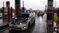 Banjir Lumpuhkan Arteri Binjai-Medan, Polda Sumut Hadir Berikan Solusi Lewat Pengawalan di Tol