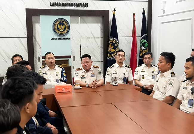 Fokus Pencegahan Gangguan Keamanan, Lapas Bagansiapiapi Ingatkan Petugas Soal Pemeriksaan dan Media Sosial