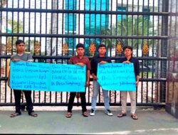 Diduga Korupsi, Kepala Desa Simpang Empat Asahan Didemo