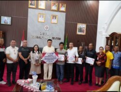 Bupati Humbahas Salurkan Bantuan Kemensos Rp2,5 Miliar Lebih kepada 202 KK Korban Banjir dan Longsor