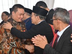 Bupati Humbahas Hadiri Pesta “Manjalo Ulos Matua” Ketua MUI