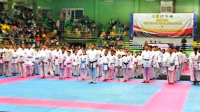 Dahnil Ginting, Anggota DPRD Kabupaten Deli Serdang Fraksi Gerindra, membuka Kejuaraan Nasional (Kejurnas) Gojuryu Karate-Do Association Indonesia (Goju Ass) Tahun 2026 di GOR Bandung, Sabtu (04/04/2026).