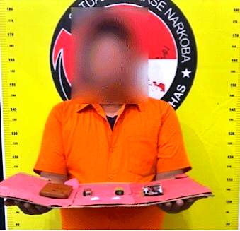 Satresnarkoba Polres Humbang Hasundutan (Humbahas) ciduk pecandu narkoba inisial JG, 37, warga Desa Lumban Barat, Kecamatan Paranginan, Rabu (22/4/2026) sekitar pukul 22.56 WIB.