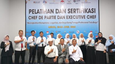 Pasatama Institute bekerja sama dengan Badan Nasional Sertifikasi Profesi (BNSP) menggelar pelatihan dan sertifikasi Chef de Partie serta Executive Chef di Hotel GranDhika Setiabudi Medan, Jalan Dr. Mansyur No. 169, Kecamatan Medan Sunggal, Sabtu (25/4/2026).
