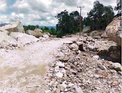 Jalan Pulogodang – Panggugunan Masih Darurat, Warga: Hujan Turun Air Meluap