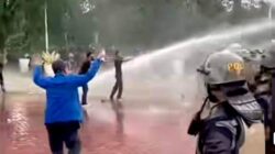 Aparat Hajar Massa dengan Gas Air Mata, Demo JKA di Aceh Memanas