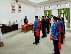 Sekdakab Humbahas Lantik Pejabat Administrator, Tekankan Integritas Pelayanan