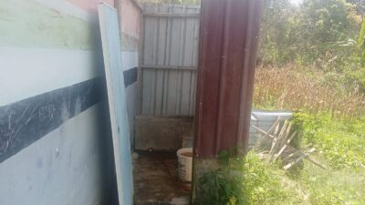Kondisi SD Negeri 173199 Silantom Julu di Kecamatan Pangaribuan, Kabupaten Tapanuli Utara, memprihatinkan. Sejumlah fasilitas sekolah ditemukan rusak dan kurang terawat meski