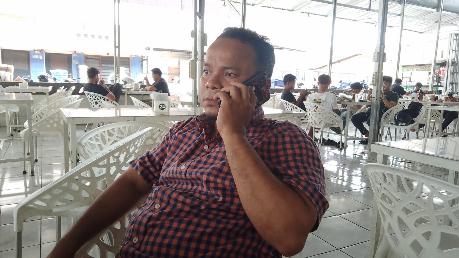 Koordinator Nasional KAMAK, Azmi Hadly.