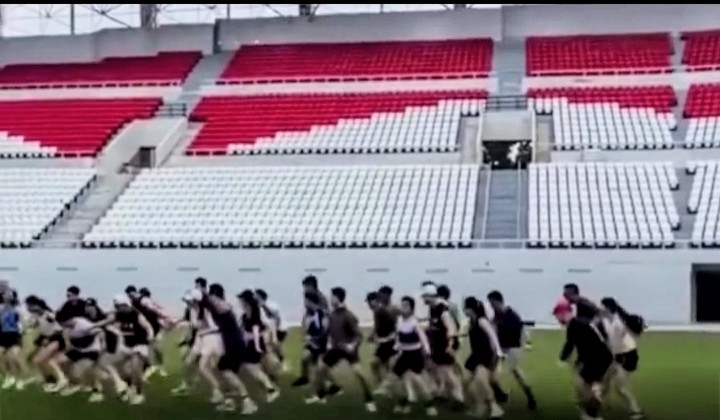 Tangkapan layar video viral BanBan lari di Stadion Teladan Medan.