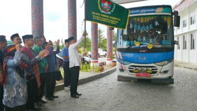 Bupati Humbahas Lepas 30 Kafilah MTQ Bidik Juara Sumut