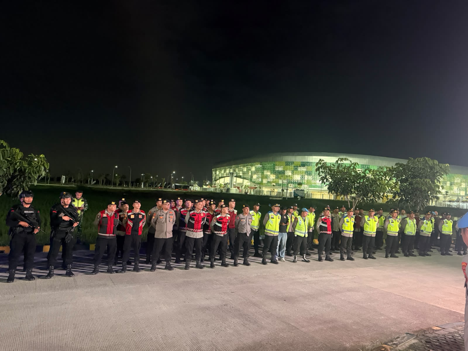 Polda Sumatera Utara memperketat pengamanan menjelang pertandingan Tim Nasional Indonesia U-19 melawan Vietnam dalam ajang ASEAN U-19 Boys Championship 2026 yang akan berlangsung di Stadion Utama Sumatera Utara, Minggu (07/06/2026) malam.