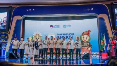 Rico Waas saat membuka Rakernas XVIII APEKSI di Grand City Hall Medan, Rabu (1/7/2026) malam