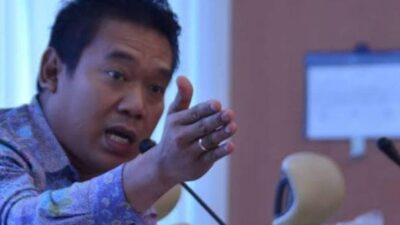 Stop Pencitraan! Bobby-Surya Tidak Perlu Berkantor di Nias