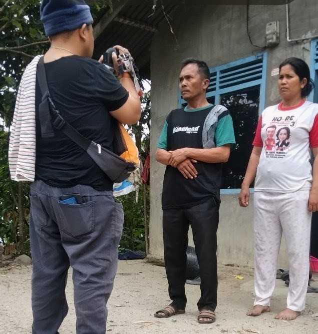 Dua Pasutri ini membeberkan belum diterimanya Jadup. Sekira 28 Kepala Keluarga (KK) di Dusun Satu Panggugunan, Desa Panggugunan, Kecamatan Pakkat, Kabupaten Humbang Hasundutan (Humbahas), belum menerima bantuan Jaminan Hidup (Jadup) hingga Sabtu, 25 Juli 2026. (Foto: Jonter/instrumentasi.com).