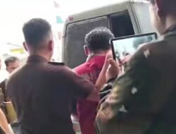 Main Judi Pakai Uang Desa! Kades Nagasaribu II Digelandang Kejari Humbahas