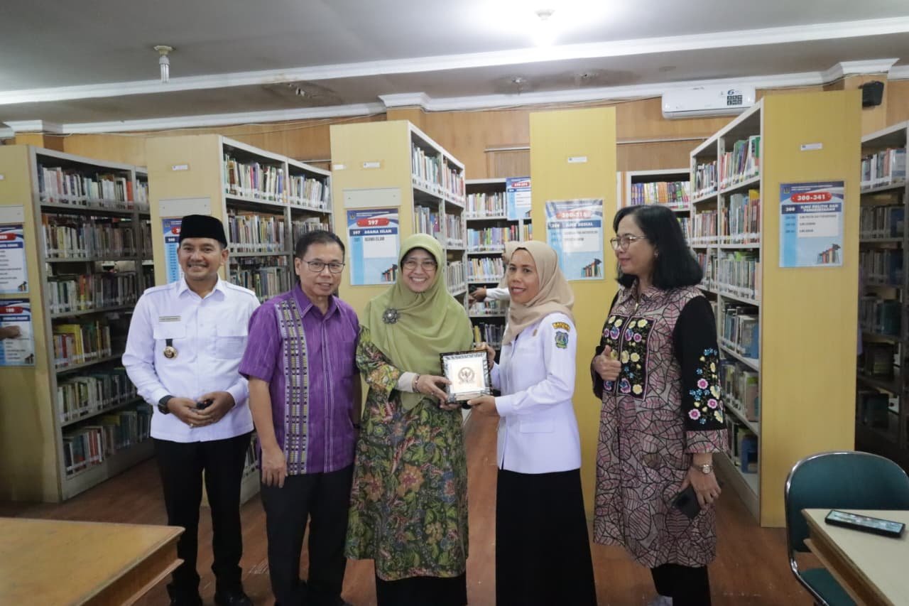 Kota Tebing Tinggi menjadi tuan rumah resmi kunjungan kerja reses bidang pendidikan Komisi X DPR RI Masa Persidangan V Tahun Sidang 2025–2026. Rombongan wakil rakyat bersama pejabat kementerian dan lembaga pusat tiba di Tebing Tinggi pada Rabu (22/07/2026).