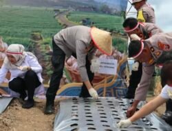 Polresta Deli Serdang Tanam Bawang Putih Serentak Dukung Swasembada Pangan 2026