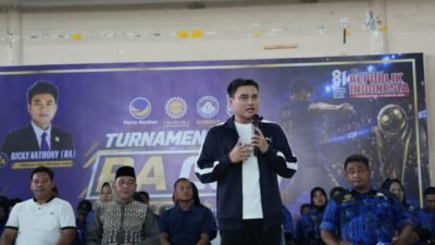 Pimpinan DPRD Sumut Ricky Anthony memberikan sambutan saat pembukaan Turnamen Futsal RA Cup 2026 di GOR Stabat, Minggu (23/8/2026).