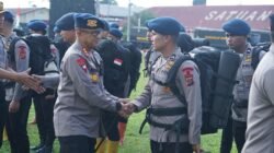 Gunung Sinabung Erupsi, Polda Sumut Siagakan 100 Personel Brimob dan Peralatan Pendukung