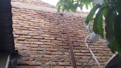 Abaikan Segel, Kos Ilegal Milik Pintor Sitorus Tetap Dibangun