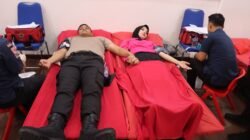 Sambut Hari Jadi Polwan Ke-78, Kapolres dan Ketua Bhayangkari Cabang Binjai Donorkan Darah untuk Kemanusiaan