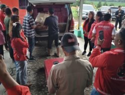 Lanjutkan Penyaluran Bantuan Erupsi Sinabung, PDI Perjuangan Sumut Jalankan Instruksi Megawati: “Kader Harus Menangis dan Tertawa Bersama Rakyat”