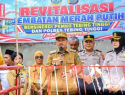 Permudah Akses Warga Kelurahan Mandailing, Wali Kota dan Kapolres Tebing Tinggi Resmikan Jembatan Merah Putih