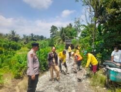 Tanggap Bencana, Polsek STM Hulu Bantu Aktifkan Jalur Alternatif bersama Masyarakat