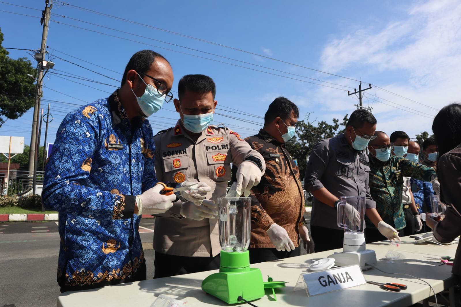 Wakapolres Binjai Kompol Sofyan H. Nasution, S.H., M.H., saat menghadiri pemusnahan barang bukti berkekuatan hukum tetap di Kantor Kejaksaan Negeri Binjai, Kamis (17/9/2026). FOTO: Humas Polres Binjai.