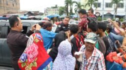 Jumat Berkah, Bid Humas Polda Sumut Berbagi Kasih dengan Sopir, Pengemudi Becak Motor dan Ojol