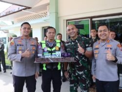HUT TNI ke-81, Kapolres Binjai dan Langkat Beri Surprise ke 3 Satuan TNI