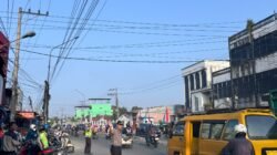 Senyum Pengendara dan Kelancaraan Aktivitas Warga, Kapolsek Sunggal Turun Langsung ke Jalan