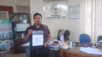Aktivis desak pembatalan SK Nazir wakaf masjid agung Medan yang diduga hasil pemalsuan dokumen, Rabu 20 Oktober 2026. (Foto: Royzicki/Instrumentasi.com)