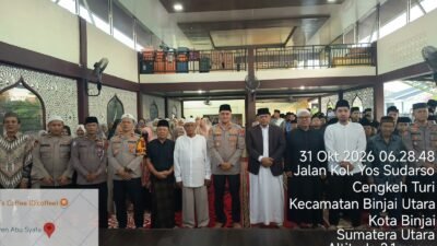 Kapolres Binjai AKBP R. Bimo Moernanda Subuh Keliling di Pesantren Abu Syafa Jalan Yos Sudarso Cengkeh Turi, salat berjamaah dan dialog kamtibmas bersama santri di Binjai Utara, Sabtu 31 Oktober 2026. (Foto: Isron/Instrumentasi.com)